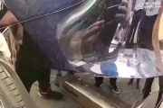 貼TPPF隱形車衣出現(xiàn)剮蹭車衣保護(hù)車漆的效果和如何不用花...