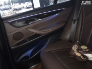 深圳寶馬X5改裝原廠九色氛圍燈