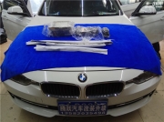 寶馬320li3系改裝nbt主機(jī)大屏導(dǎo)航雙色氛圍燈大旋鈕手寫按鍵