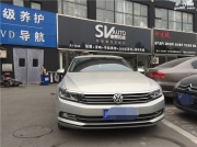 北京新邁騰B8原車屏幕加裝翻蓋標(biāo)倒車攝像頭電動(dòng)尾門
