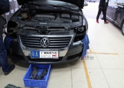 廣州炫酷車燈改燈，大眾邁騰太暗升級(jí)改裝車燈