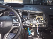 羅定金聲匯汽車音響——本田老思域安裝大屏導(dǎo)航+倒車影像