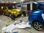 昆明專業(yè)改色-寶馬X1全車貼拉絲金車身膜，換個顏色，