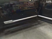 昆明路虎新車攬勝原廠電踏+游艇木后備箱，現(xiàn)在流行套裝了