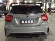 奔驰A45 AMG 改装RES钛合金高性能排气系统；