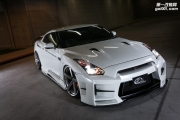 尼桑GTR35改裝日本KUHL RACING包圍套件