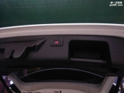 路虎發(fā)現(xiàn)神行電動尾門后備箱雙桿帶電吸