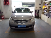 福州燈峰造極改燈，經(jīng)典軒逸車燈改裝雙光透鏡、紫色惡...