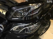 高級(jí)的設(shè)備，奔馳E300 E200改裝幾何高配大燈LED大燈遠(yuǎn)光燈