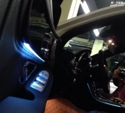 奔馳GLC改裝氛圍燈