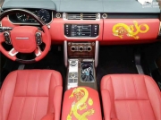 西安路虎攬勝改裝時尚獨(dú)特內(nèi)飾