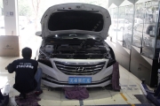 重慶改燈名圖車燈改裝進(jìn)口海拉5透鏡