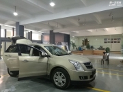 云南昆明汽車頂棚內(nèi)飾改裝凱迪拉克