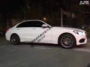 奔馳C200L 安裝OZ Racing Sport系列 Omina。性價(jià)比高，5x112各種數(shù)...