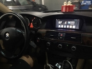 08款寶馬5系改裝安卓大屏導(dǎo)航 360度全景 影像