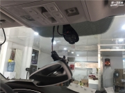 北京迈腾B8安装原厂翻盖标摄像头自动大灯模块专用行车记...