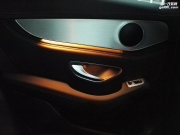 深圳奔馳GLC200 260 300改裝原廠三色氛圍燈+安卓大屏+電動尾門