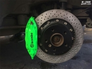 廣州-寶馬3系 e90底盤 升級二手brembo 剎車 前六后四活塞鮑魚