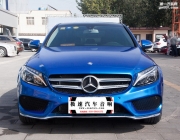 運動時尚內飾豪華的奔馳C200L，有快感卻沒有美妙感