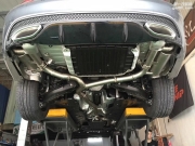 老板的奔馳C200新車落地，馬上就預(yù)約安裝RES中尾段閥門排...