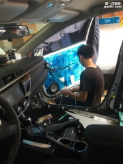 狂歡不停 卡羅拉汽車音響改裝美國霸克RX6—廣州車改坊花...
