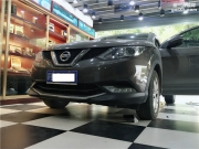 上饒?jiān)赂Ｆ囈繇懜难b-日產(chǎn)逍客升級(jí)好萊塢低音