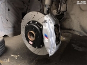 廣州-寶馬3系 升級前四后二 活塞鮑魚 完美提升剎車制動系統(tǒng)