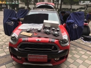 南昌寶馬MINI改裝｜汽車(chē)音響升級(jí)圣尼克斯藍(lán)驅(qū)｜南昌原聲源