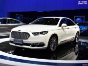 西寧汽車音響改裝 福特金牛座黑金夢(mèng)幻4音響改裝案例