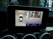 深圳奔馳C級(jí)C200L改裝360全景行車記錄儀倒車影像