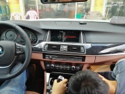 寶馬5系改裝哈曼卡頓音響 NBT大屏，主機(jī)，旋鈕，氛圍燈