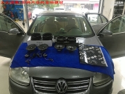 大眾速騰升級(jí)法國(guó)勁浪音響平靜隔音 常州愛(ài)車(chē)小屋汽車(chē)音響