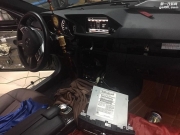深圳老款奔驰E级212改装原厂哈曼卡顿音响胎压监测系统