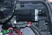 奔驰E200改装智能电动尾门