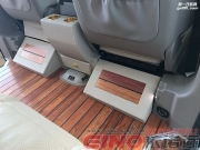 依諾行奔馳唯雅諾商務(wù)車內(nèi)飾升級改裝