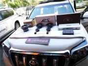 西安上尚豐田霸道改裝德國(guó)RS貴族三分頻汽車音響 全車隔音