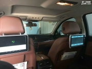 寶馬5系寶馬520寶馬525改裝加裝原廠后排顯示屏，寶馬后排...