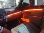 深圳宝马5系升级超清360全景行车记录仪+氛围灯