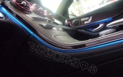 鎮(zhèn)江飛馳德系升級(jí)改裝奔馳GLC加裝全車氛圍燈和旋轉(zhuǎn)高音