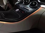 奔馳C級(jí)改裝原廠三色氛圍燈