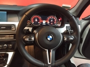 寶馬5系改裝M6方向盤全液晶儀表盤