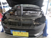邁騰車主決定氙氣燈透鏡不夠用升級LEDT3M雙光透鏡燈官改燈