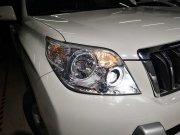 邯郸丰田霸道改装双光透镜氙气大灯，这样的才是车灯
