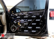 山東濰坊壽光日產(chǎn)軒逸汽車音響改裝 升級丹麥紳士寶JBL功放