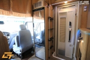 亞特內(nèi)飾全車房車改裝