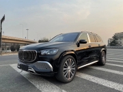 至臻豪華，邁巴赫GLS480改裝獨(dú)立座椅、車載冰箱