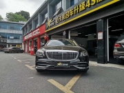 邁巴赫S400S450改裝原廠車載冰箱，夏天隨時(shí)享受冰飲