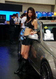 第四屆上海國際改裝車展(2009年)之香車美女