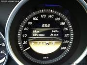奔驰C180白外灰内装饰图片：LED转向灯+尾灯