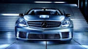 Famous Parts 改裝奔馳CL63 AMG 黑盒寬體版